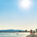 150m De La Plage, équipé Saint-Raphaël
