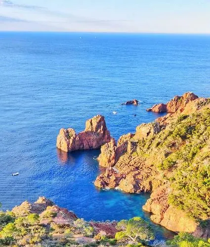 A 3 Minutes A Pied Saint-Raphaël